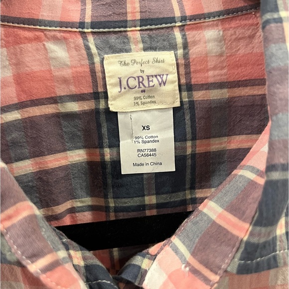 2 JCrew XS button ups - Picture 3 of 6